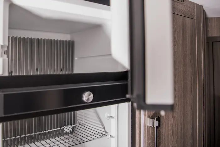 Refrigerator-for-caravan